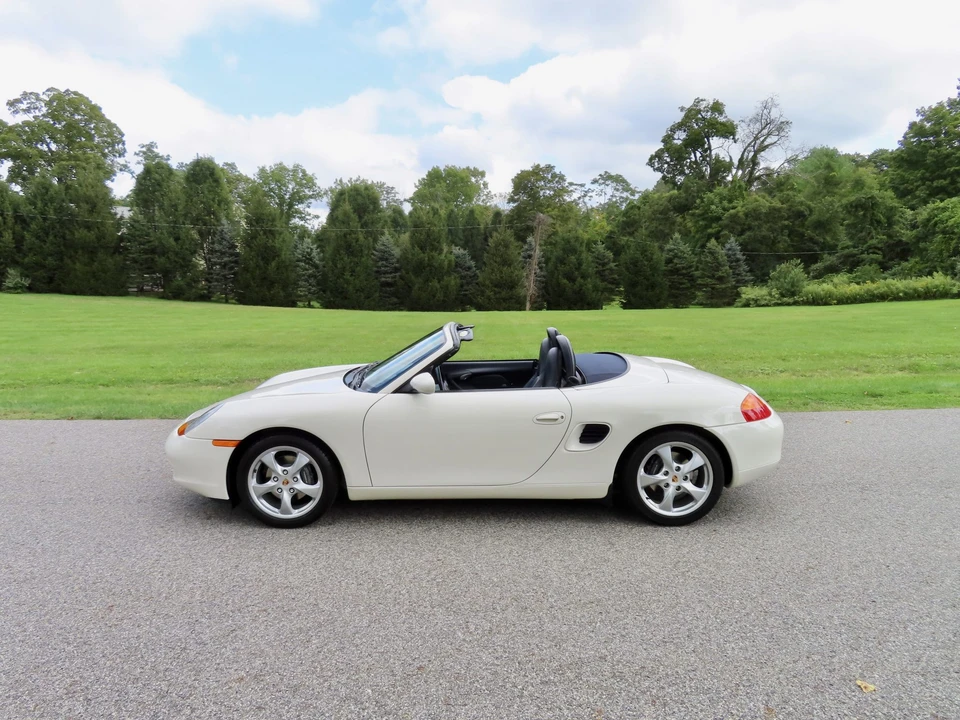 2001 Porsche 986 Boxster - Image 15 of 31