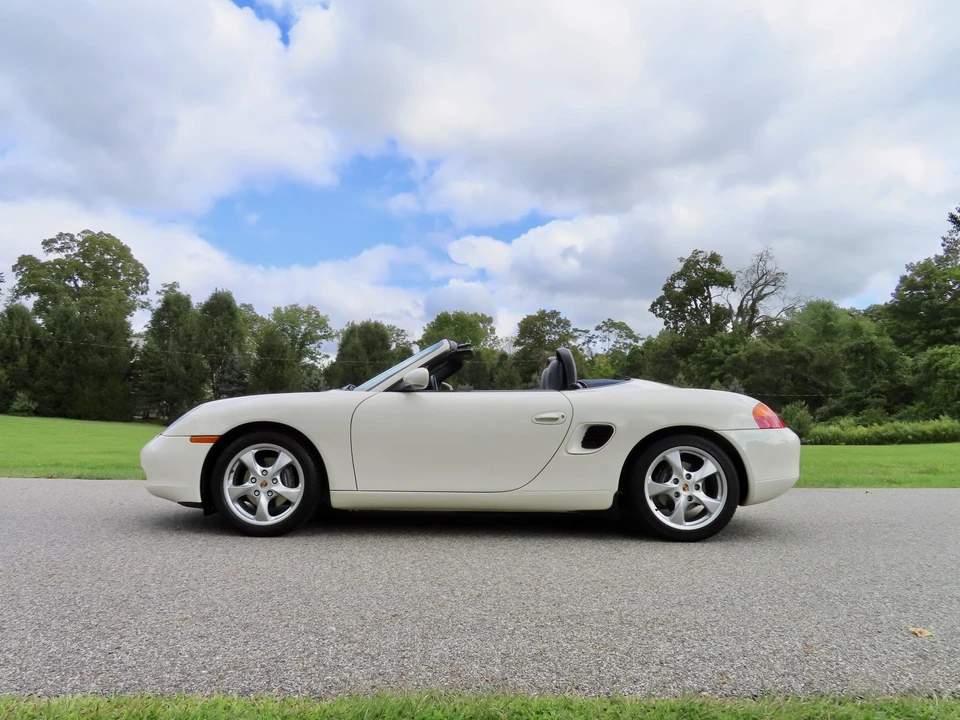 2001 Porsche 986 Boxster - Image 13 of 31