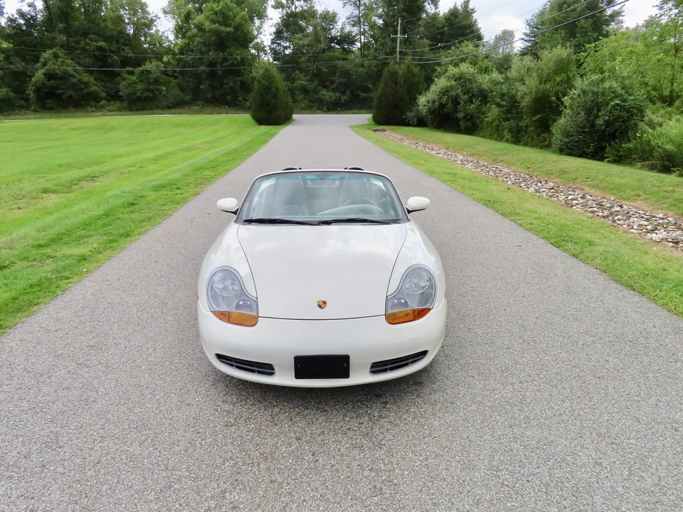 2001 Porsche 986 Boxster - Image 22 of 31