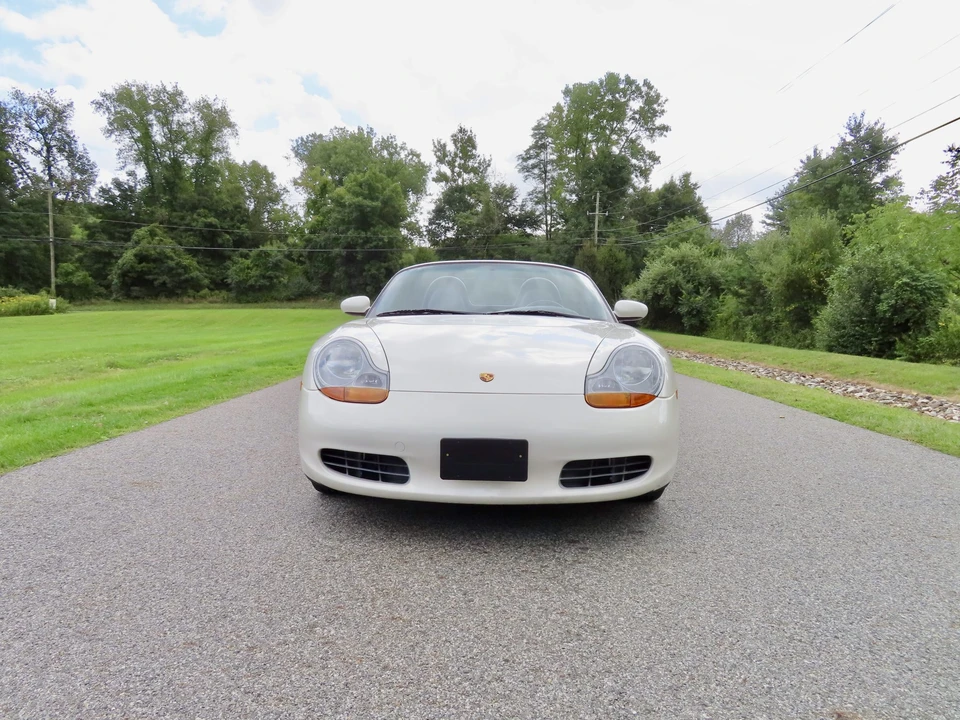 2001 Porsche 986 Boxster - Image 20 of 31