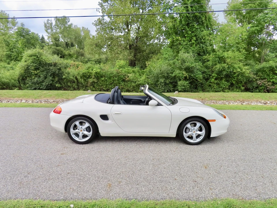 2001 Porsche 986 Boxster - Image 29 of 31