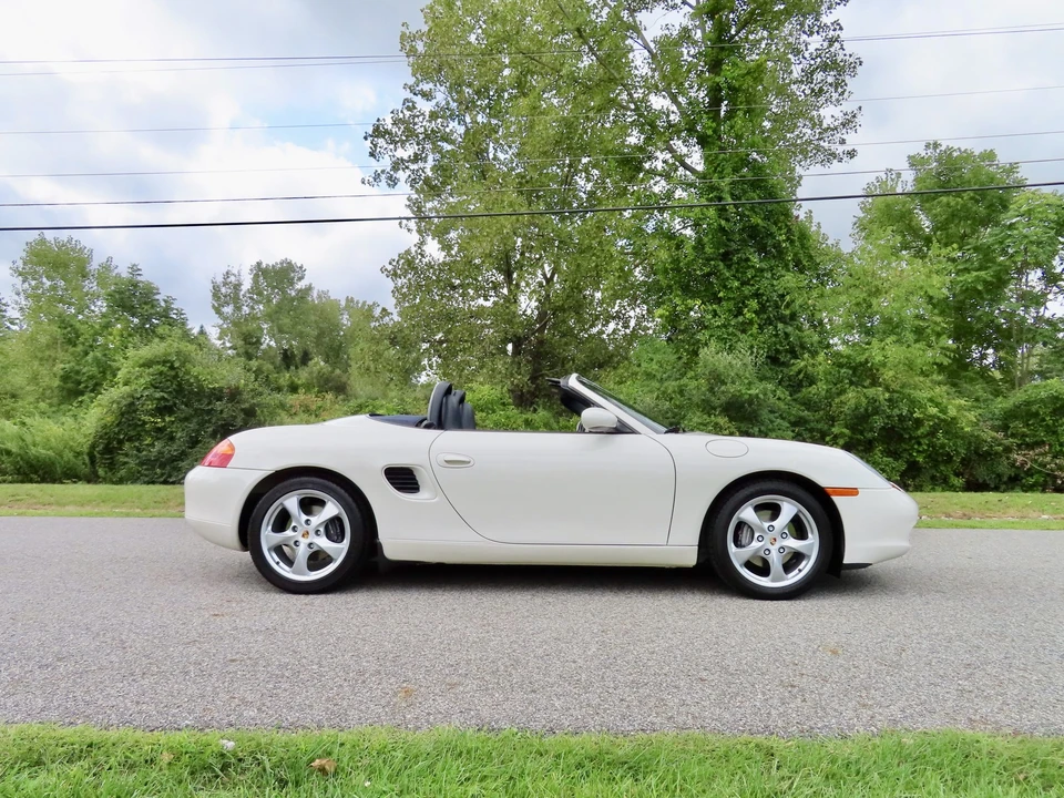 2001 Porsche 986 Boxster - Image 27 of 31