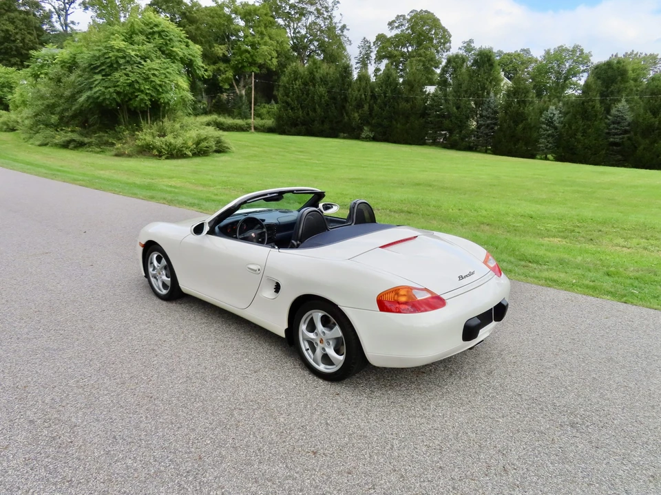 2001 Porsche 986 Boxster - Image 12 of 31