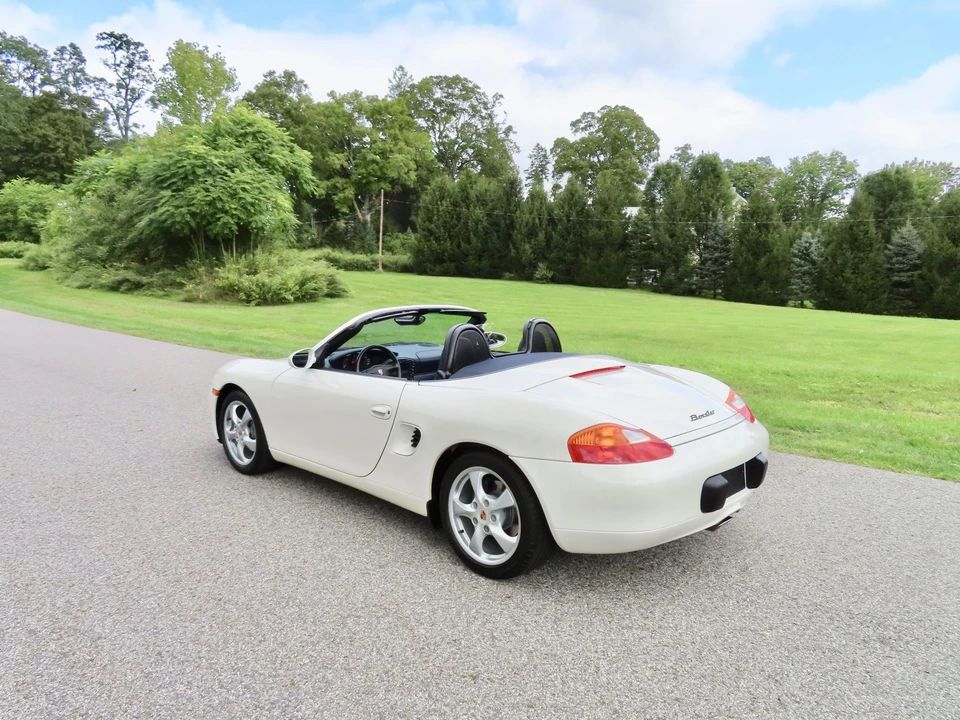 2001 Porsche 986 Boxster - Image 11 of 31