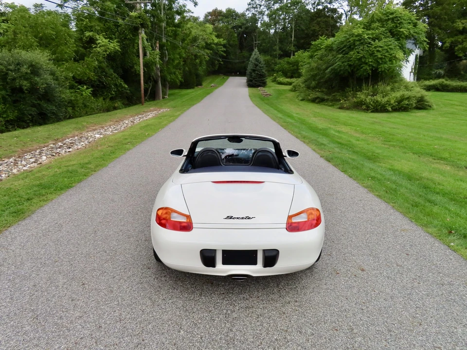 2001 Porsche 986 Boxster - Image 8 of 31