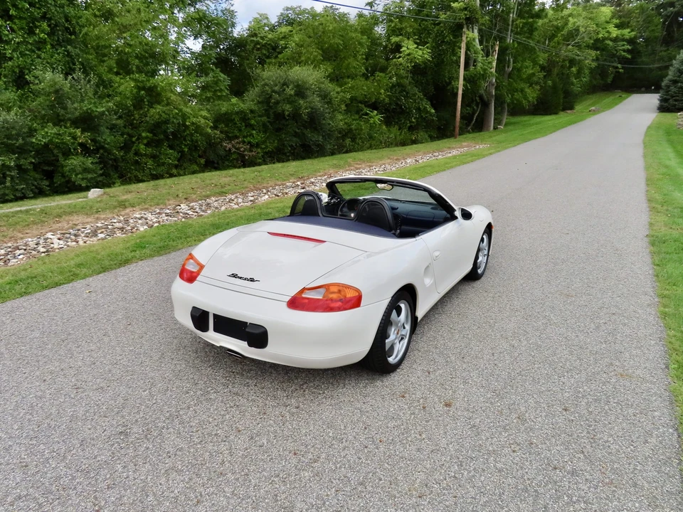 2001 Porsche 986 Boxster - Image 4 of 31