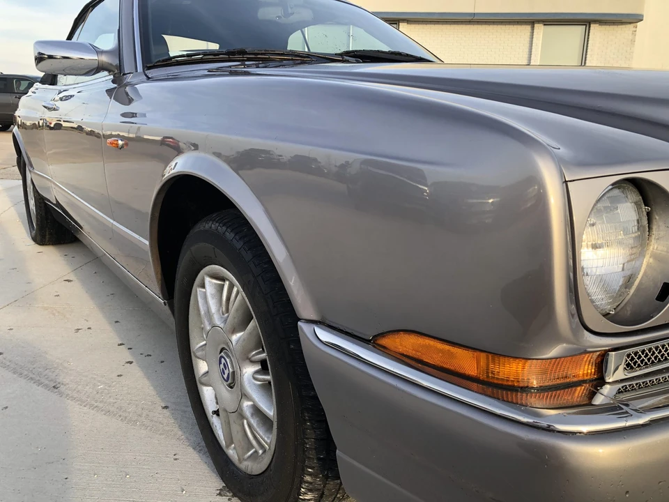 2002 Bentley Azure 1st Gen - Image 21 of 31