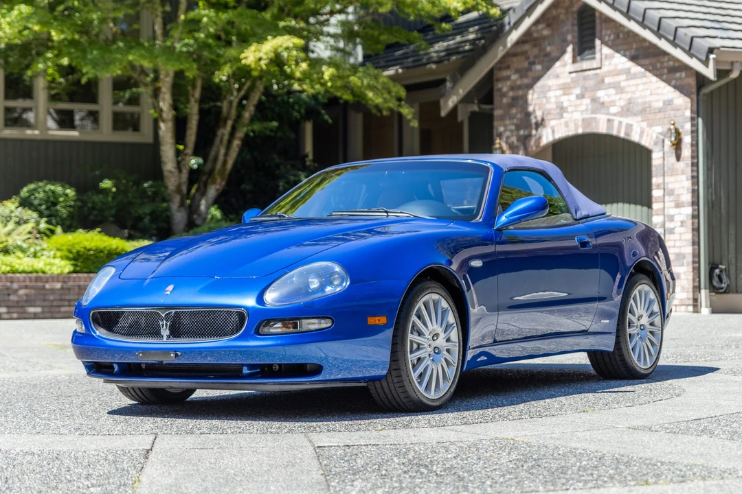 2002 Maserati Spyder - Image 2 of 31
