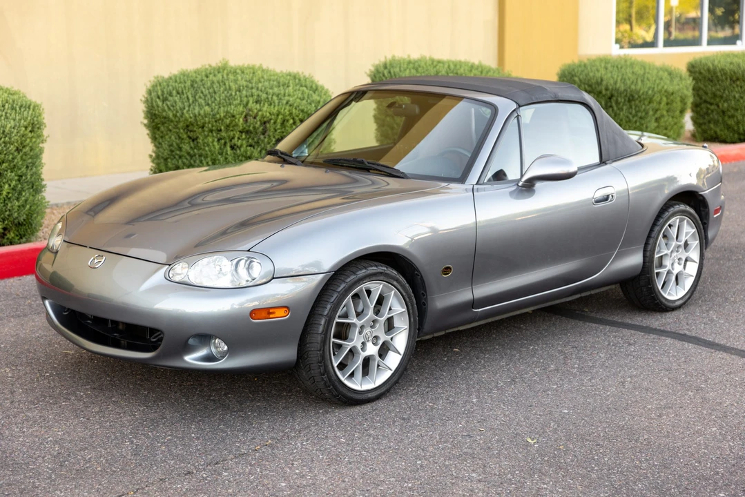 2002 Mazda NB MX-5 Miata - Image 2 of 31