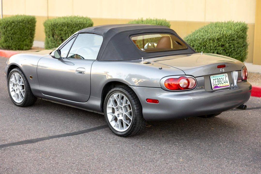2002 Mazda NB MX-5 Miata - Image 4 of 31
