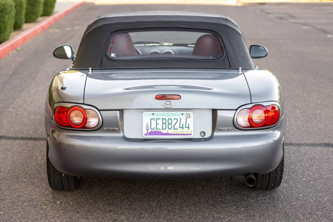 2002 Mazda NB MX-5 Miata - Image 5 of 31