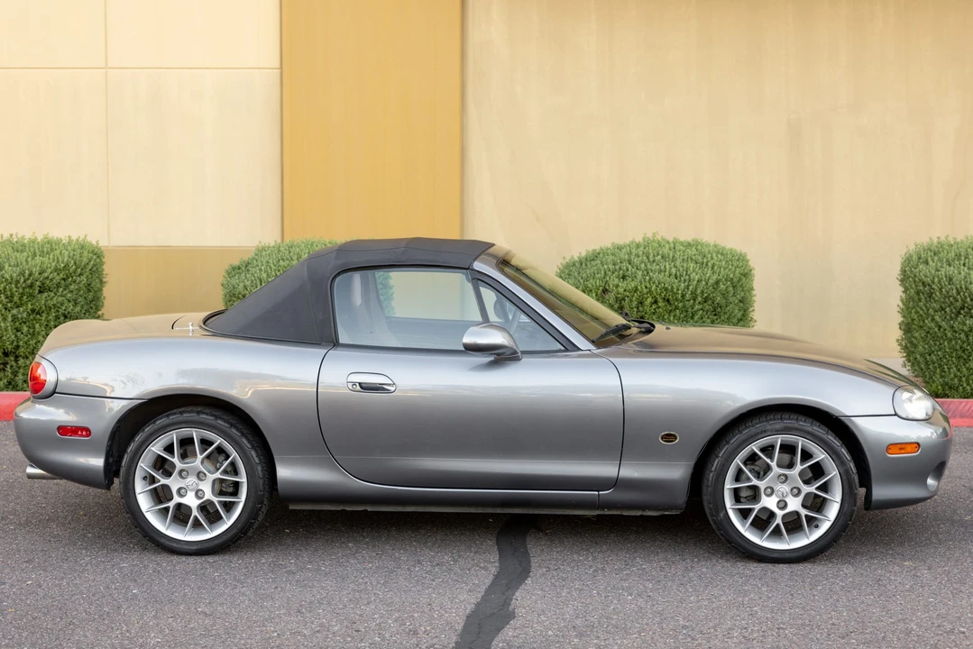 2002 Mazda NB MX-5 Miata - Image 7 of 31
