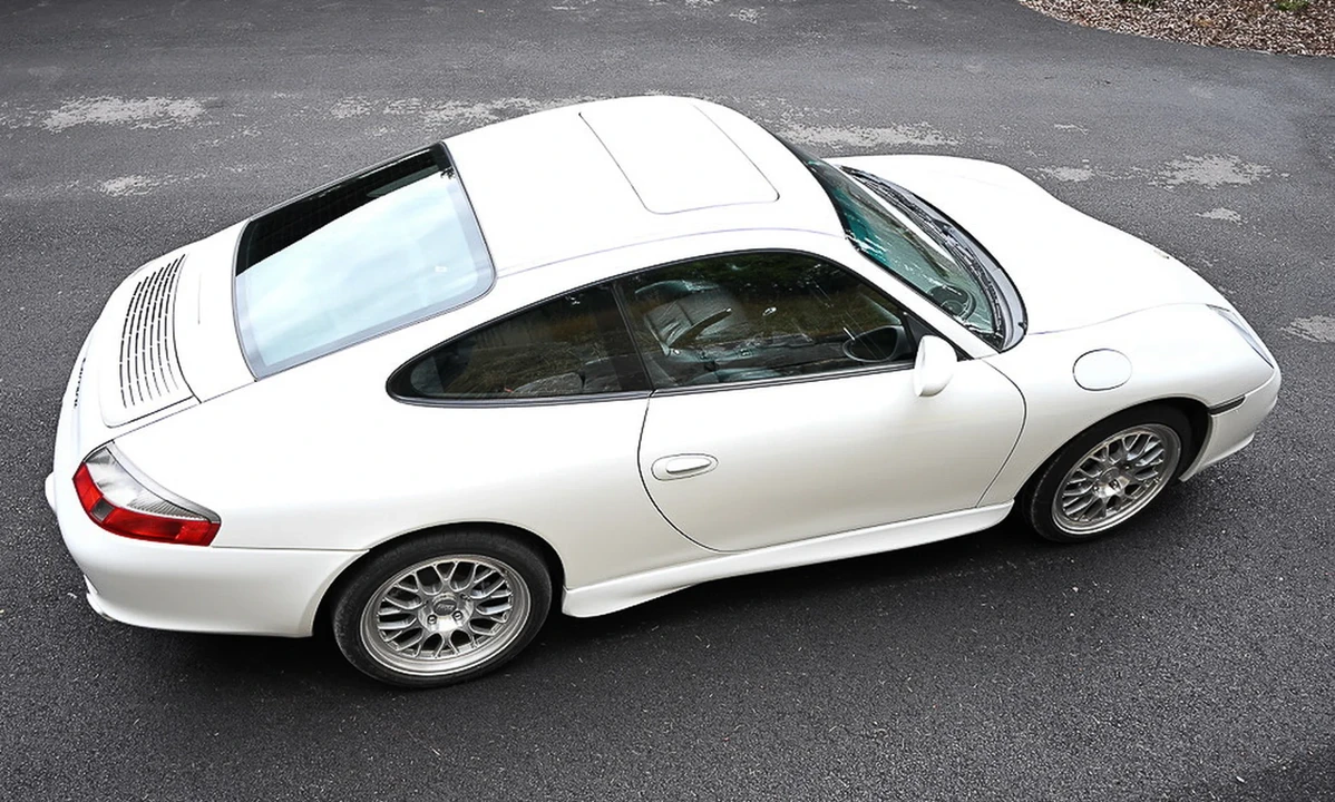 2002 Porsche 996 Carrera - Image 12 of 31