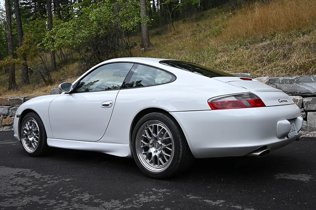 2002 Porsche 996 Carrera - Image 25 of 31