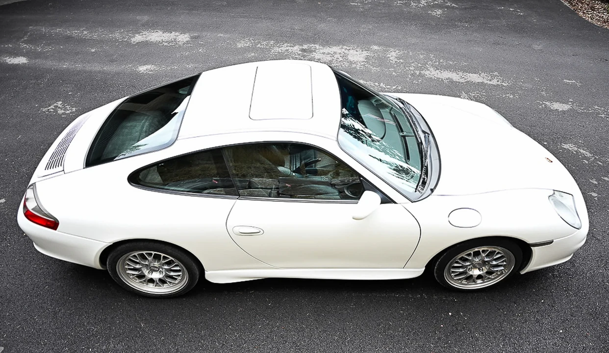 2002 Porsche 996 Carrera - Image 11 of 31