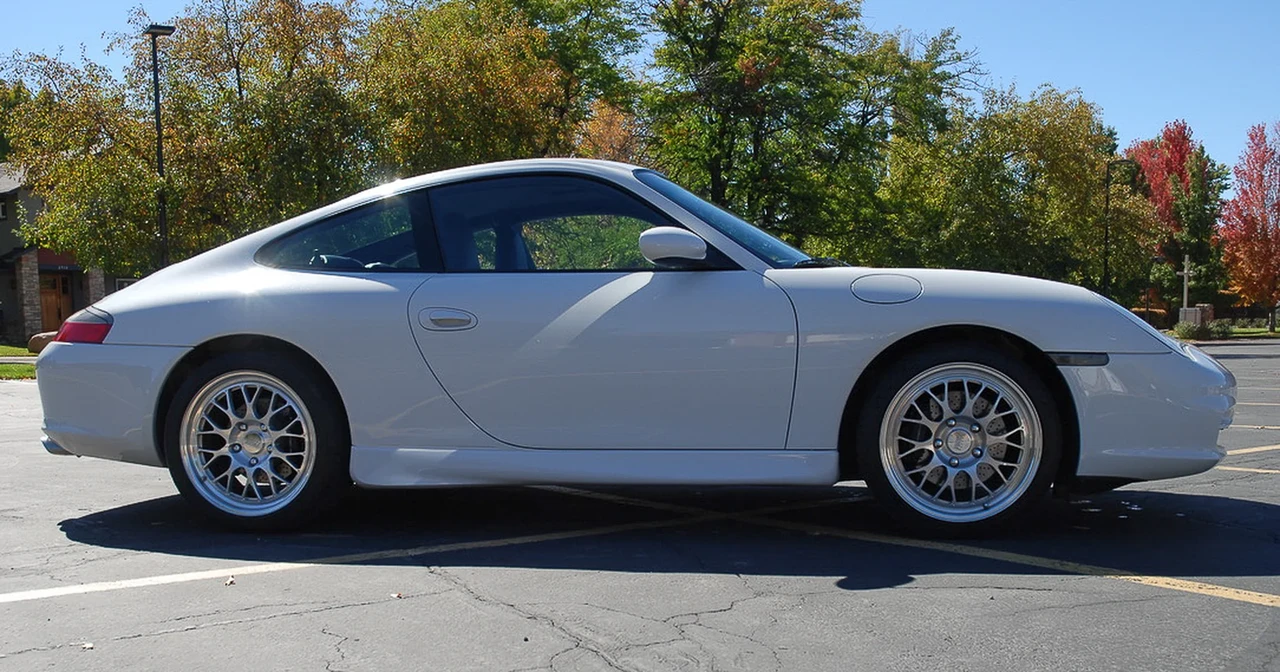 2002 Porsche 996 Carrera - Image 7 of 31