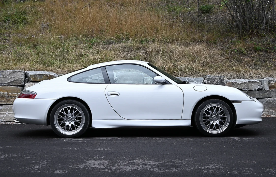 2002 Porsche 996 Carrera - Image 8 of 31