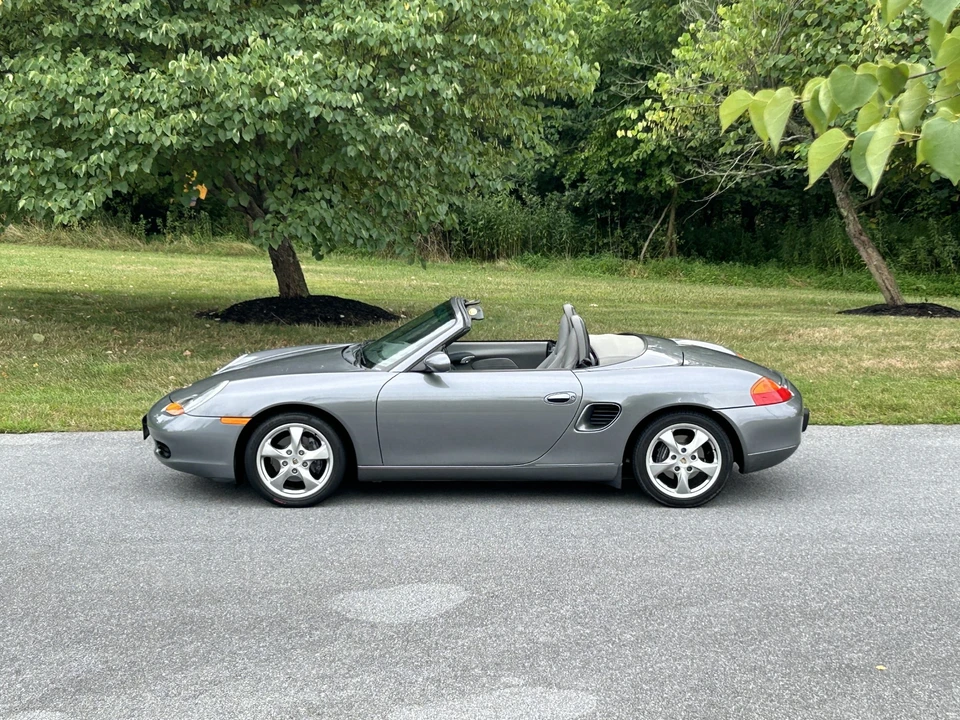 2002 Porsche 986 Boxster - Image 10 of 31