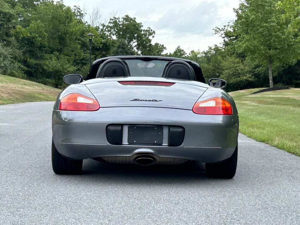 2002 Porsche 986 Boxster - Image 17 of 31