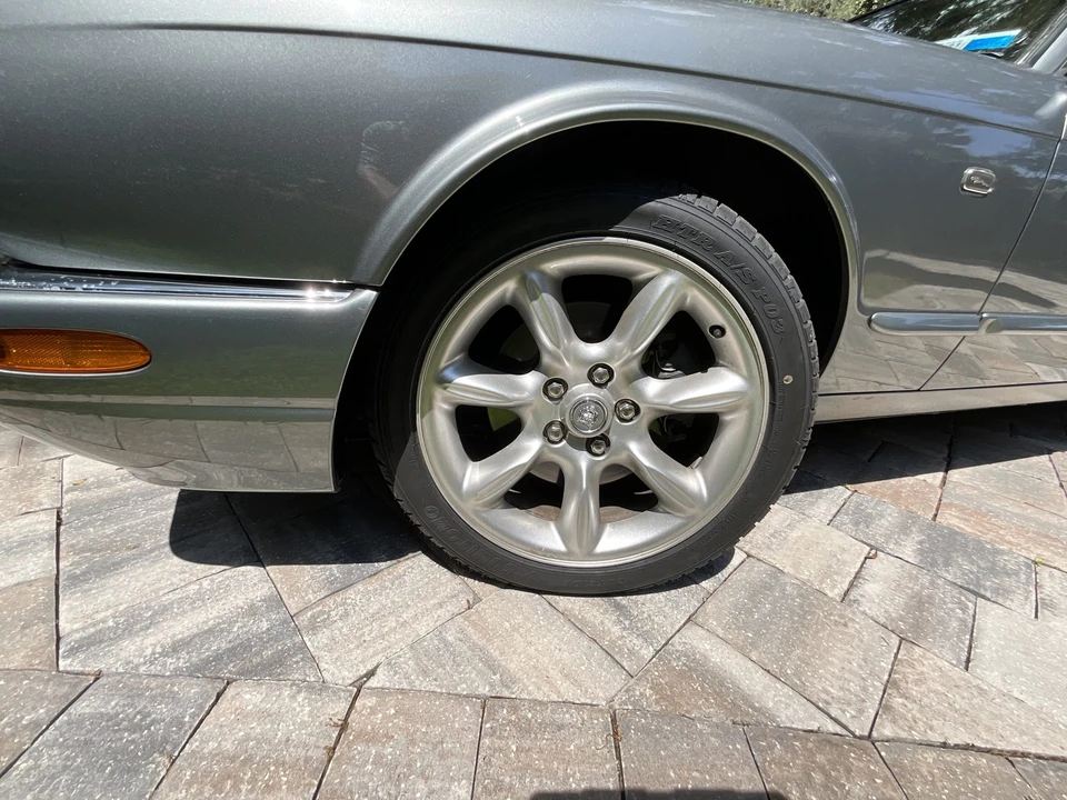 2003 Jaguar X308 XJR - Image 17 of 31