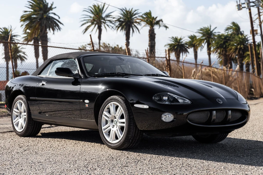 2003 Jaguar X100 XKR - Image 2 of 31