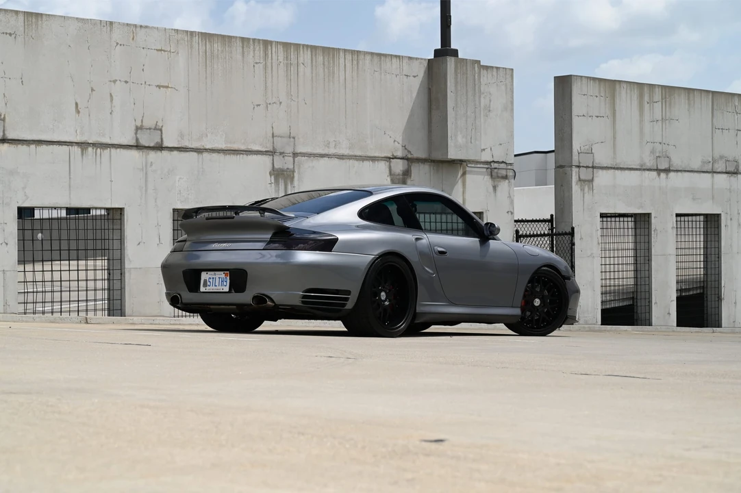 2003 Porsche 996 Turbo - Image 13 of 31