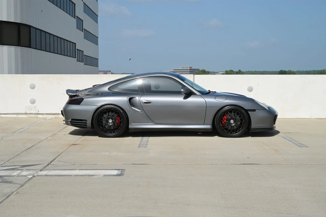 2003 Porsche 996 Turbo - Image 12 of 31