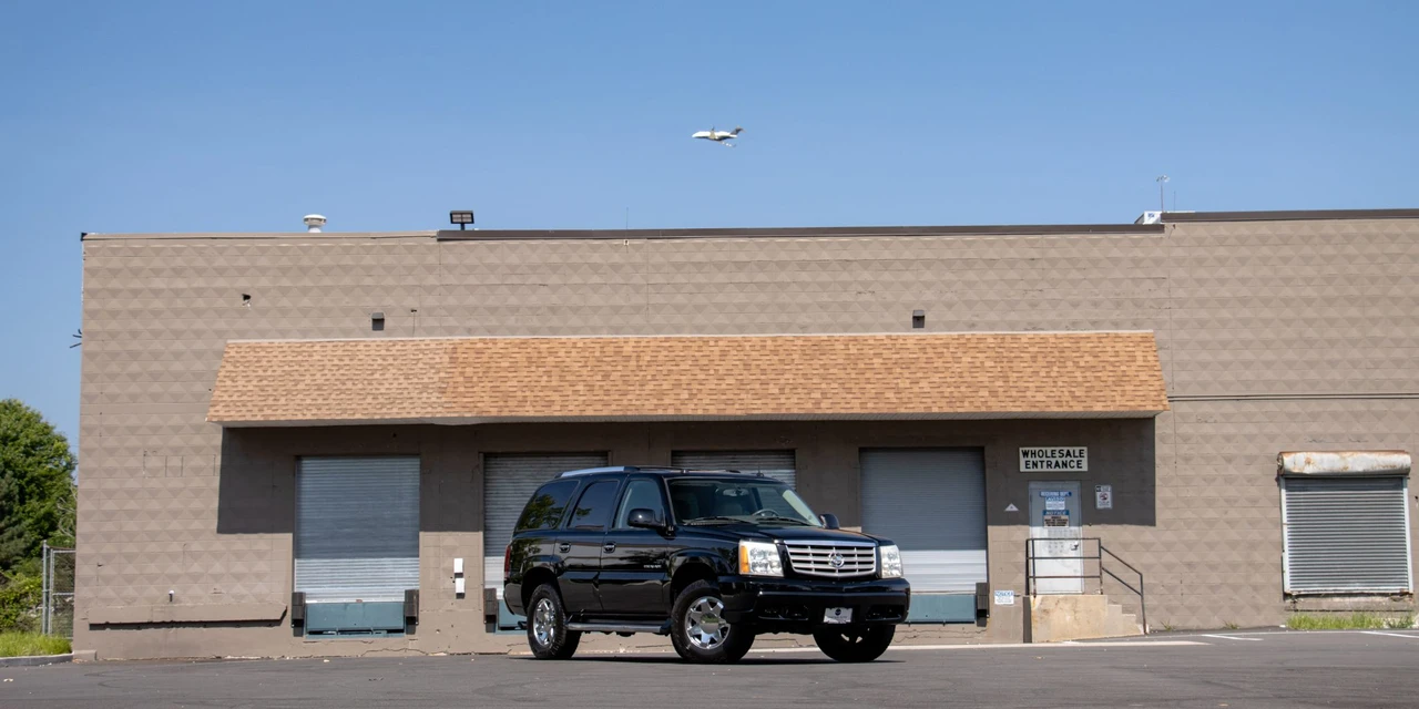 2004 Cadillac Escalade & EXT 2nd Gen - Image 21 of 31