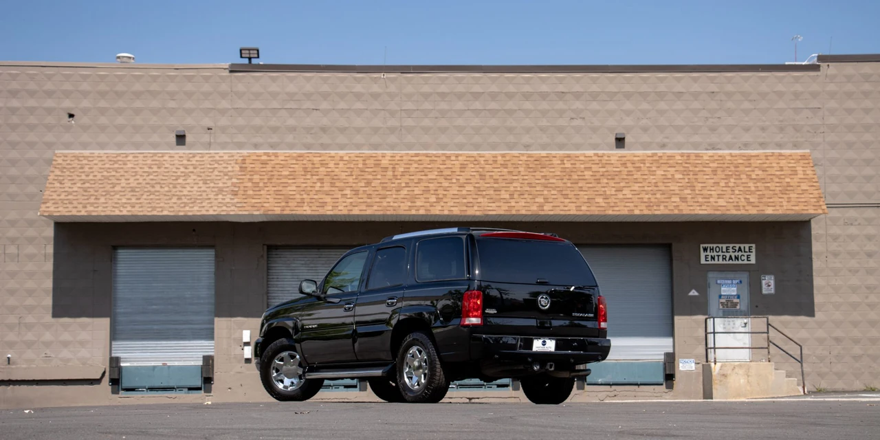 2004 Cadillac Escalade & EXT 2nd Gen - Image 9 of 31