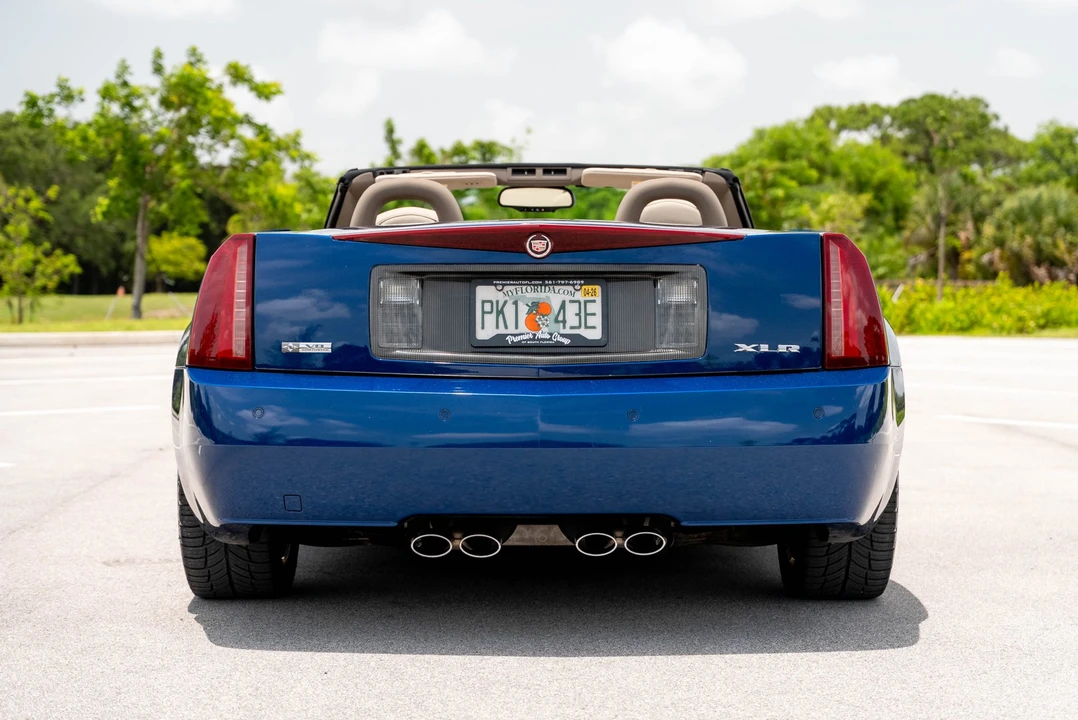 2004 Cadillac XLR - Image 8 of 31