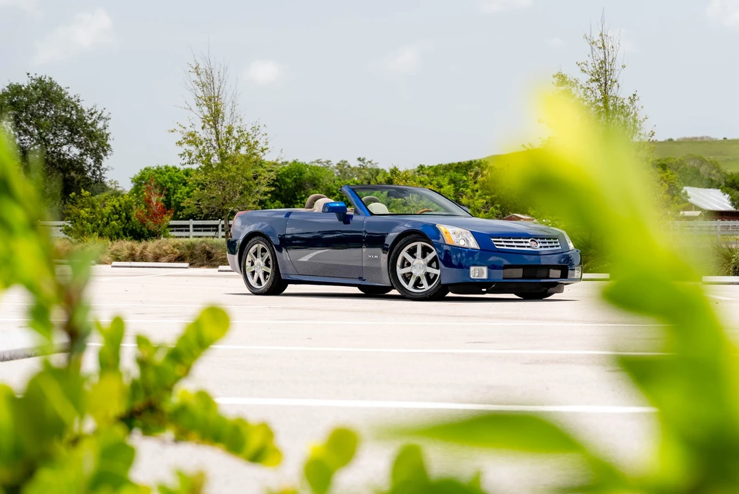 2004 Cadillac XLR - Image 19 of 31