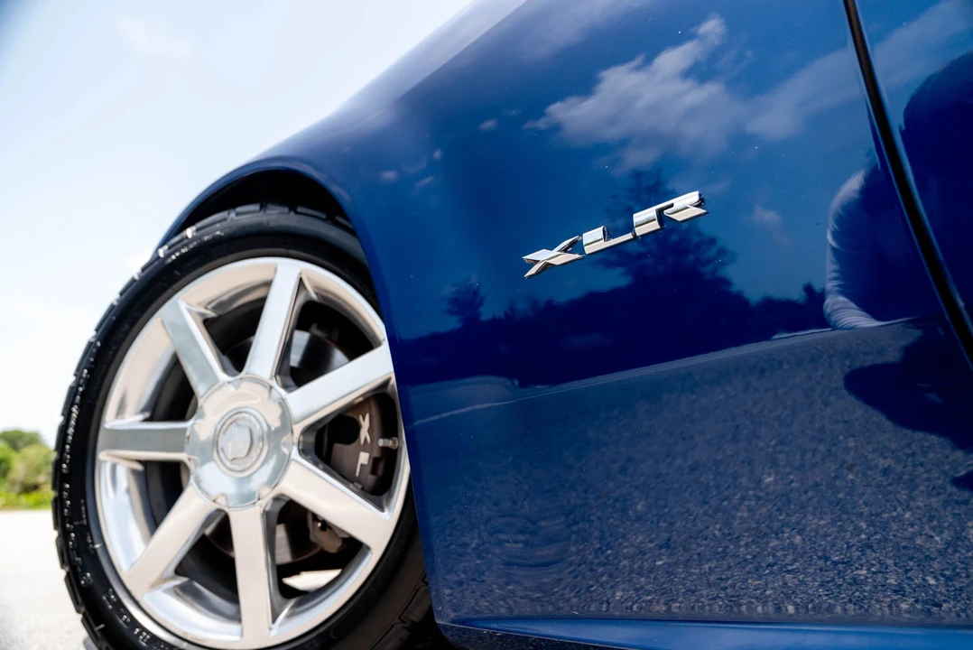 2004 Cadillac XLR - Image 23 of 31