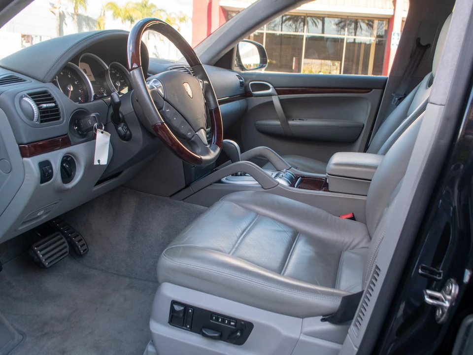 2004 Porsche 955/957 Cayenne Turbo - Image 26 of 31