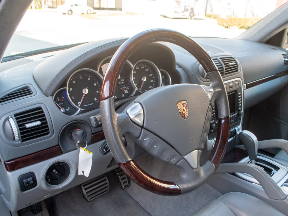 2004 Porsche 955/957 Cayenne Turbo - Image 27 of 31