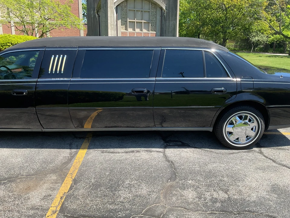 2005 Cadillac DeVille 8th Gen - Image 19 of 31