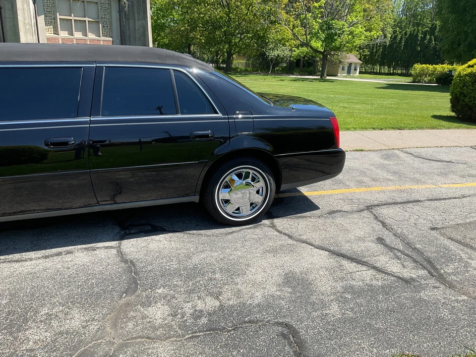 2005 Cadillac DeVille 8th Gen - Image 20 of 31