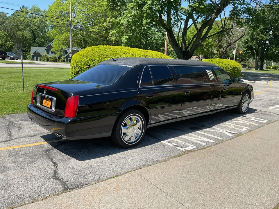 2005 Cadillac DeVille 8th Gen - Image 8 of 31