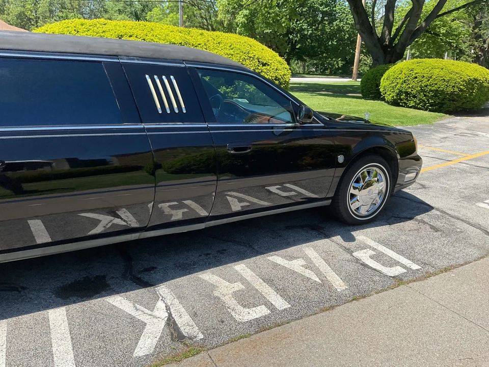 2005 Cadillac DeVille 8th Gen - Image 14 of 31