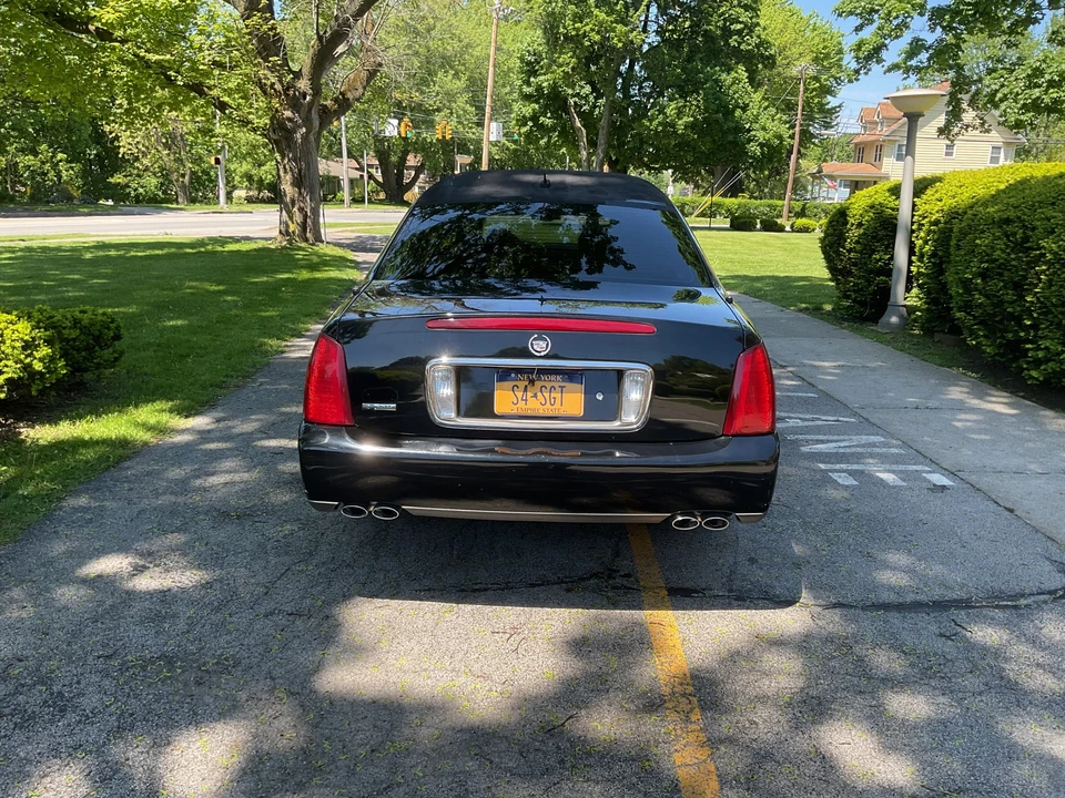 2005 Cadillac DeVille 8th Gen - Image 10 of 31