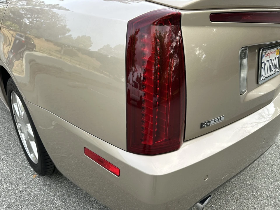 2005 Cadillac STS - Image 29 of 31