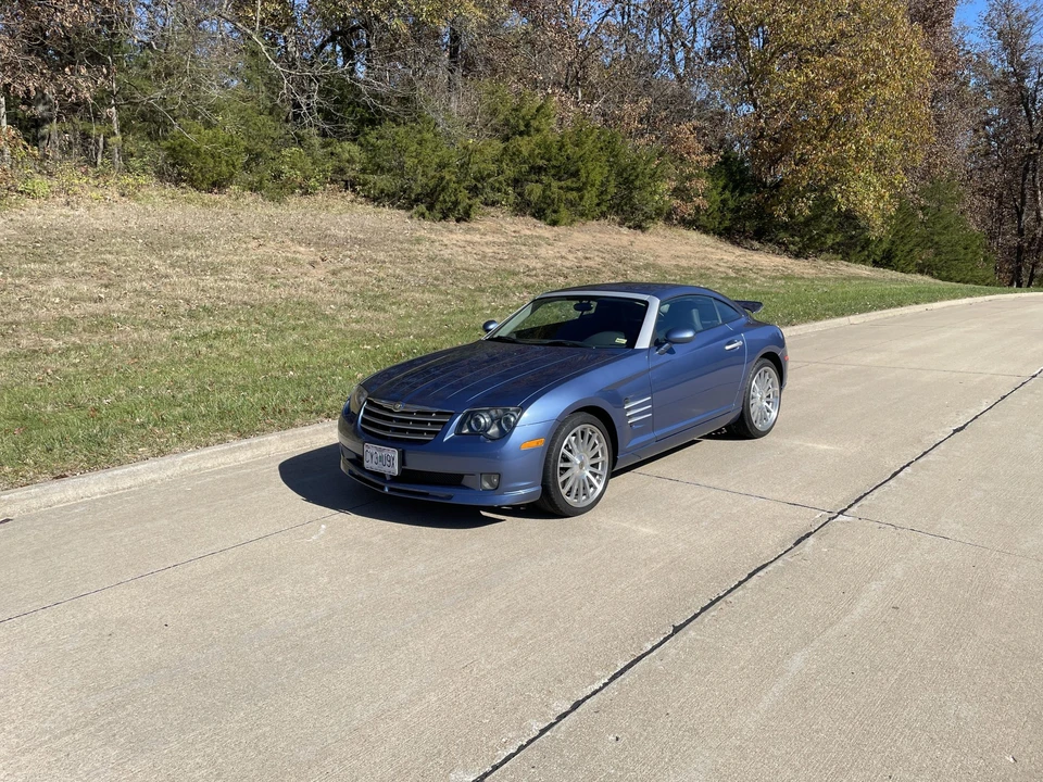 2005 Chrysler Crossfire - Image 2 of 31