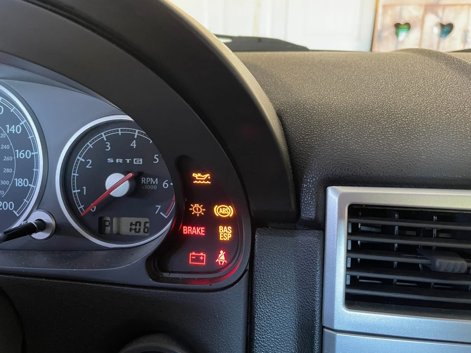 2005 Chrysler Crossfire - Image 31 of 31