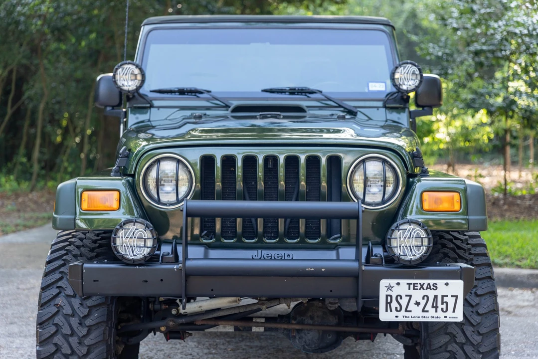 2005 Jeep TJ Wrangler - Image 2 of 31