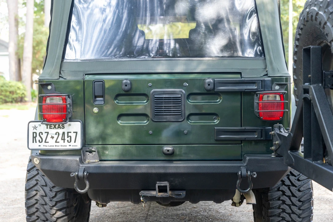 2005 Jeep TJ Wrangler - Image 15 of 31