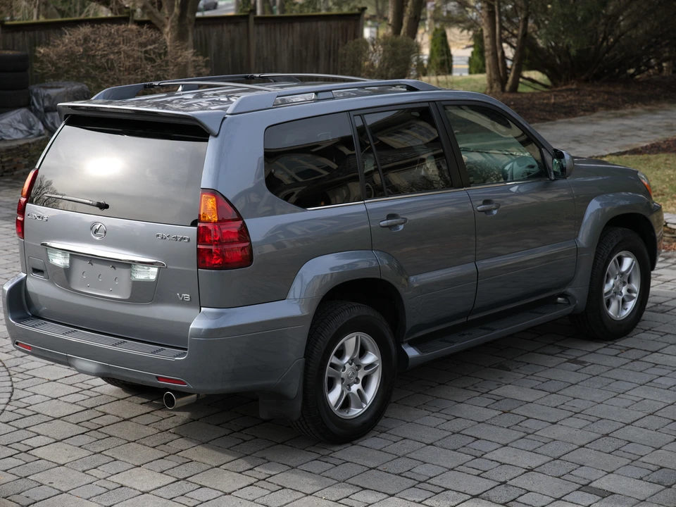 2005 Lexus GX 1st Gen - Image 13 of 31