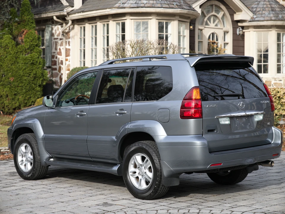2005 Lexus GX 1st Gen - Image 22 of 31