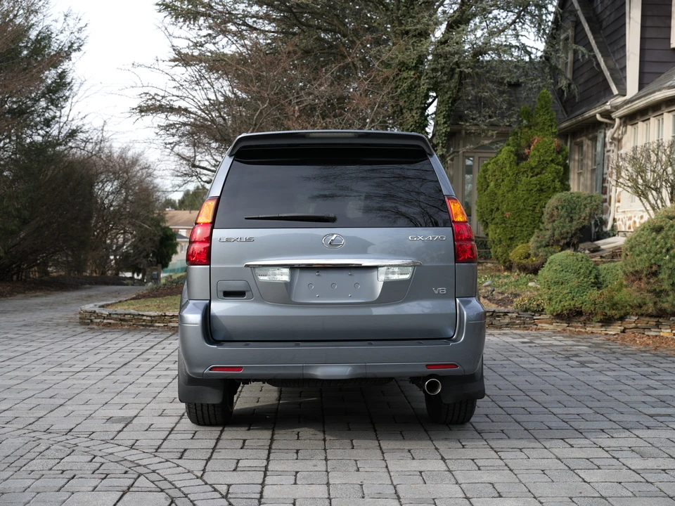 2005 Lexus GX 1st Gen - Image 16 of 31