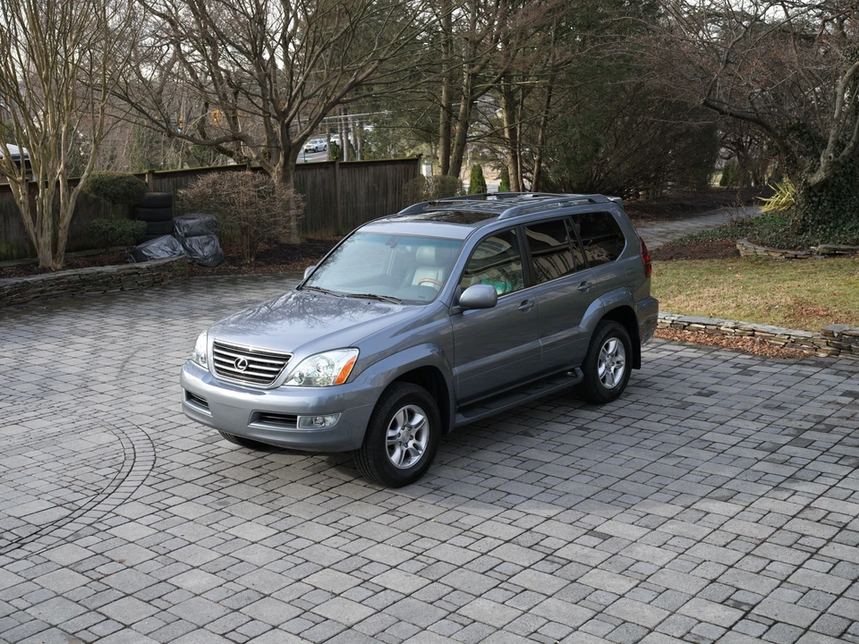 2005 Lexus GX 1st Gen - Image 29 of 31