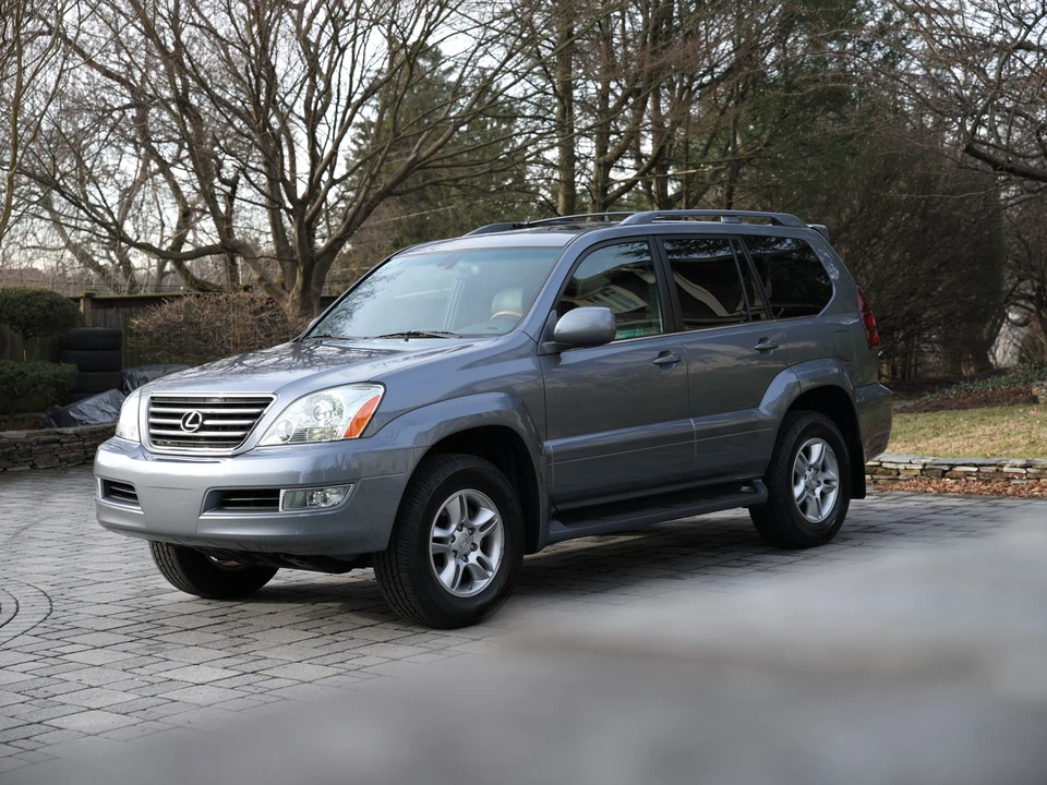 2005 Lexus GX 1st Gen - Image 27 of 31