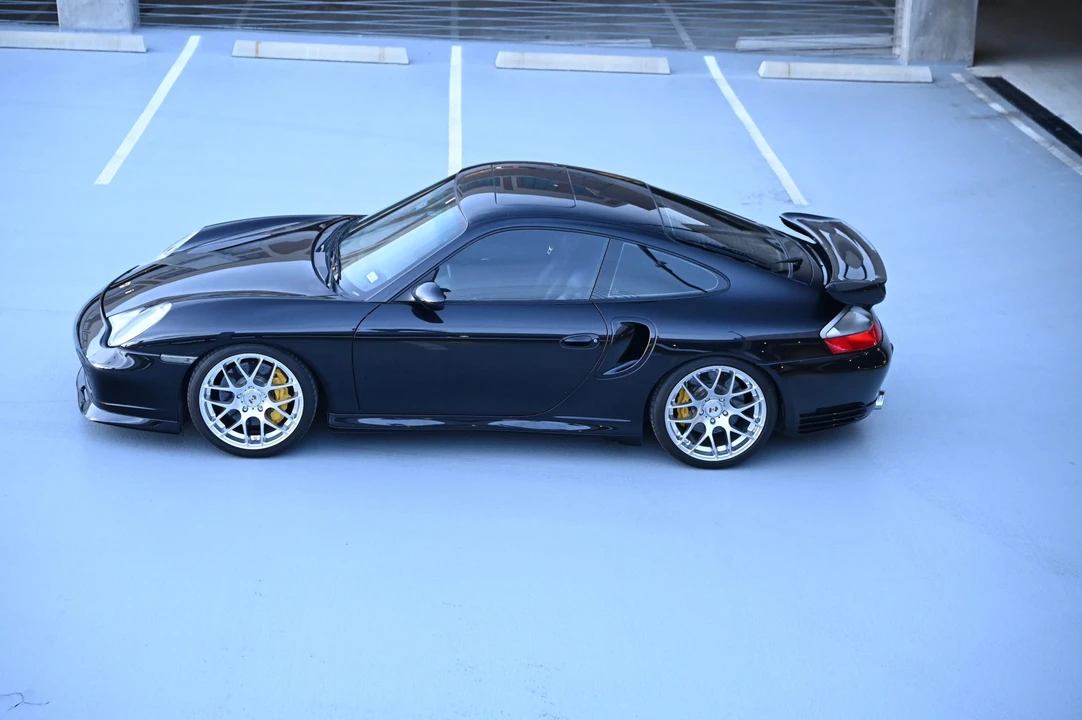 2005 Porsche 996 Turbo - Image 15 of 31